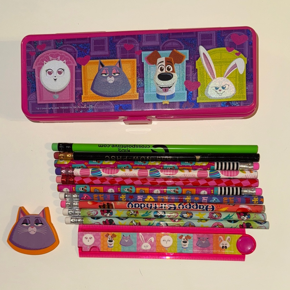 The Secret Life of Pets 2 Pencil Case Set